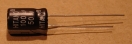 100uF, 50V, elektrolit kondenzátor