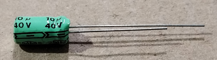 10uF, 40V, elektrolit kondenzátor