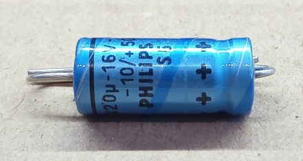 220uF, 16V, axiális elektrolit kondenzátor