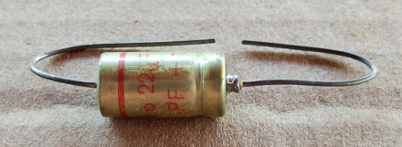 22uF, 100V, LL, axiális elektrolit kondenzátor