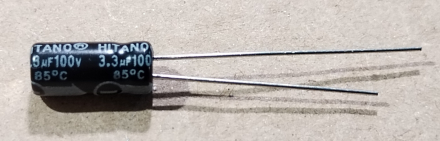 3,3uF, 100V, elektrolit kondenzátor