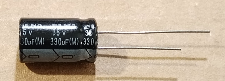 330uF, 35V, elektrolit kondenzátor