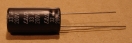 33uF, 200V, elektrolit kondenzátor