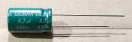 4,7uF, 450V, elektrolit kondenzátor