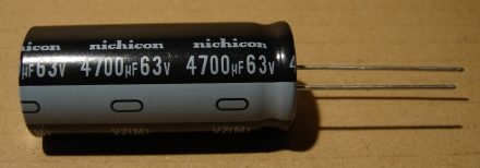 4700uF, 63V, elektrolit kondenzátor