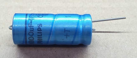 1000uF, 16V, axiális elektrolit kondenzátor