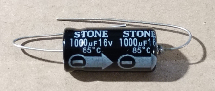 1000uF, 16V, axiális elektrolit kondenzátor