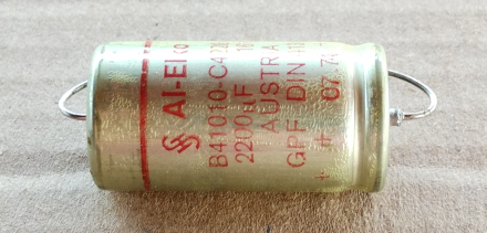 2200uF, 16V, LL, axiális elektrolit kondenzátor