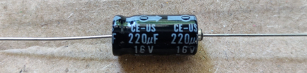 220uF, 16V, axiális elektrolit kondenzátor