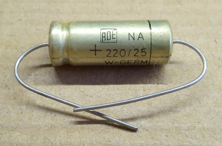 220uF, 25V, LL, axiális elektrolit kondenzátor