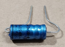 22uF, 40V, axiális elektrolit kondenzátor