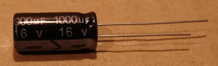 1000uF, 16V, elektrolit kondenzátor
