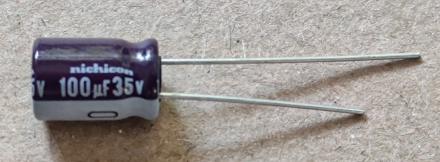 100uF, 35V, LOW ESR, elektrolit kondenzátor