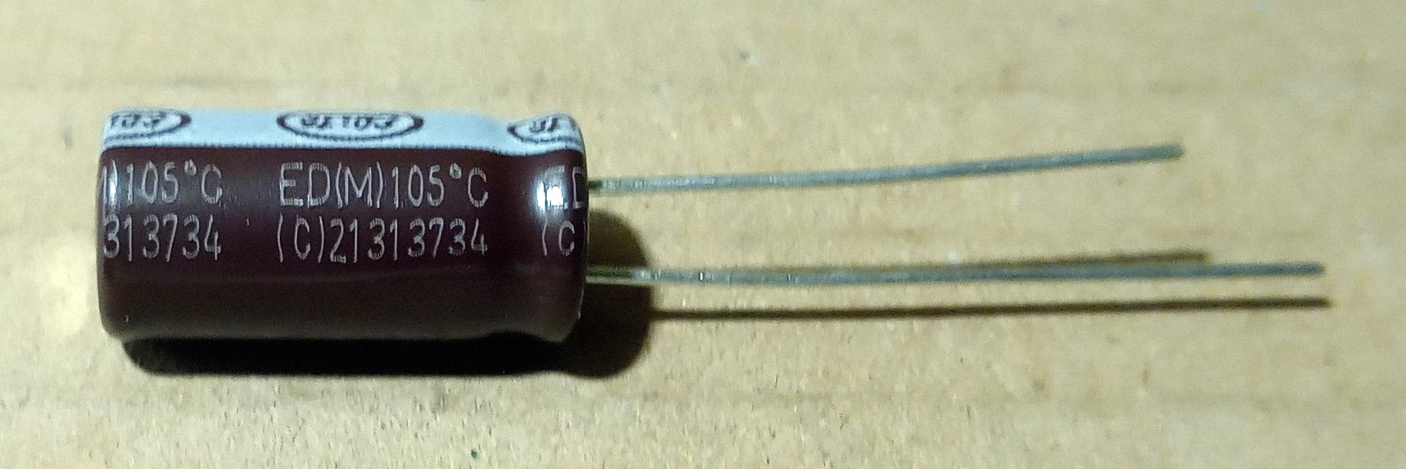 100uF 63V Elektrolyt Kondensator Radial ELKO LOW ESR Capicator 8x12mm 105