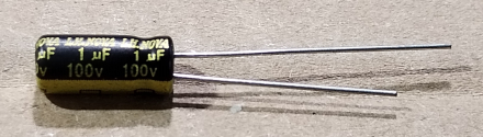 1uF, 100V, LOW ESR, elektrolit kondenzátor