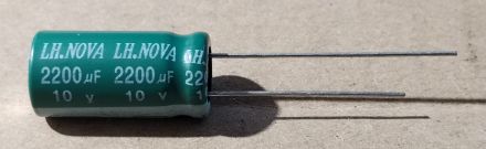2200uF, 10V, LOW ESR, elektrolit kondenzátor