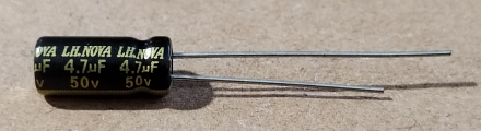 4,7uF, 50V, LOW ESR, elektrolit kondenzátor