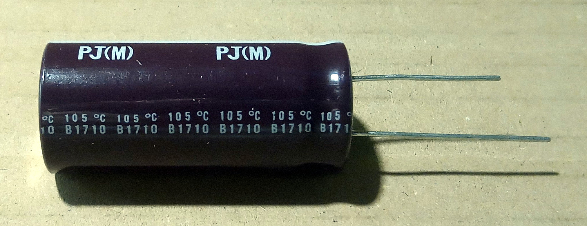 10 Stück ELKO 47uF 100V 105°C Elektrolytkondensator Radial Low ESR 10 Stück ELKO 47uF 100V 105°C Elektrolytkondensator Radial Low ESR