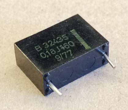 180nF, 160V, kondenzátor