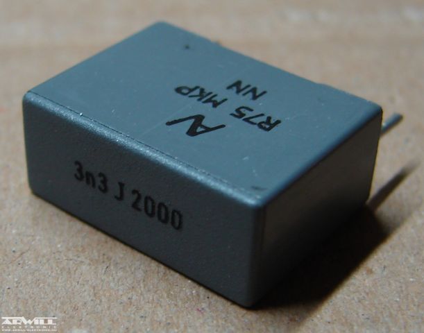3,3nF, 2000V, kondenzátor