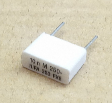 10nF, 250V, kondenzátor