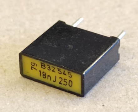18nF, 250V, kondenzátor