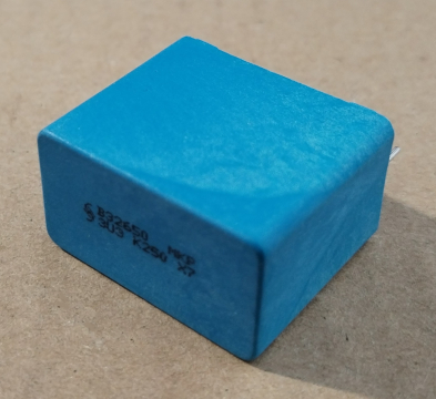 3,3uF, 250V, kondenzátor