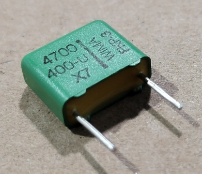 4,7nF, 400V, kondenzátor