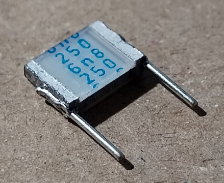 6,8nF, 250V, kondenzátor