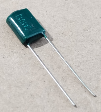 100pF, 100V, kondenzátor