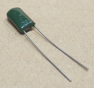 470pF, 100V, kondenzátor