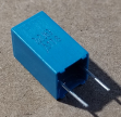 2,2uF, 63V, kondenzátor