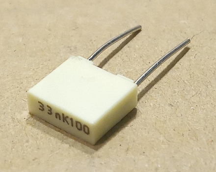 33nF, 100V, kondenzátor