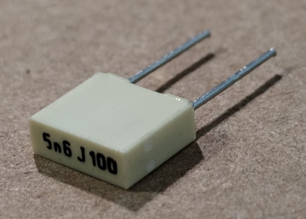 5,6nF, 100V, kondenzátor