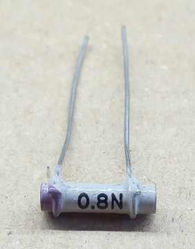 0,8pF, 250V DC, kerámia kondenzátor