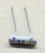 7,68pF, 250V DC, kerámia kondenzátor