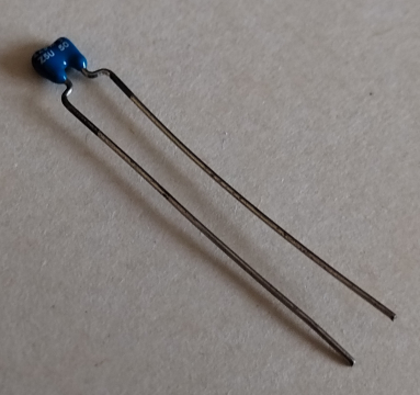 22nF, 50V, monolit kondenzátor