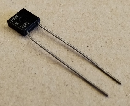 56nF, 100V, monolit kondenzátor