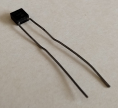 68pF, 100V, monolit kondenzátor