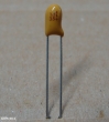 1,5uF, 35V, tantál kondenzátor