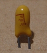 10uF, 16V, tantál kondenzátor