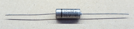 10uF, 35V, tantál kondenzátor