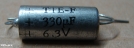 330uF, 6,3V, tantál kondenzátor