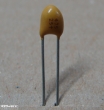 4,7uF, 25V, tantál kondenzátor