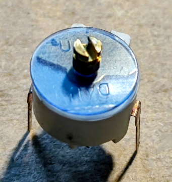 3-18pF, trimmer kondenzátor