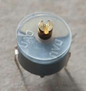 4-38pF, trimmer kondenzátor