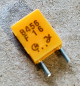 456kHz, rezonátor