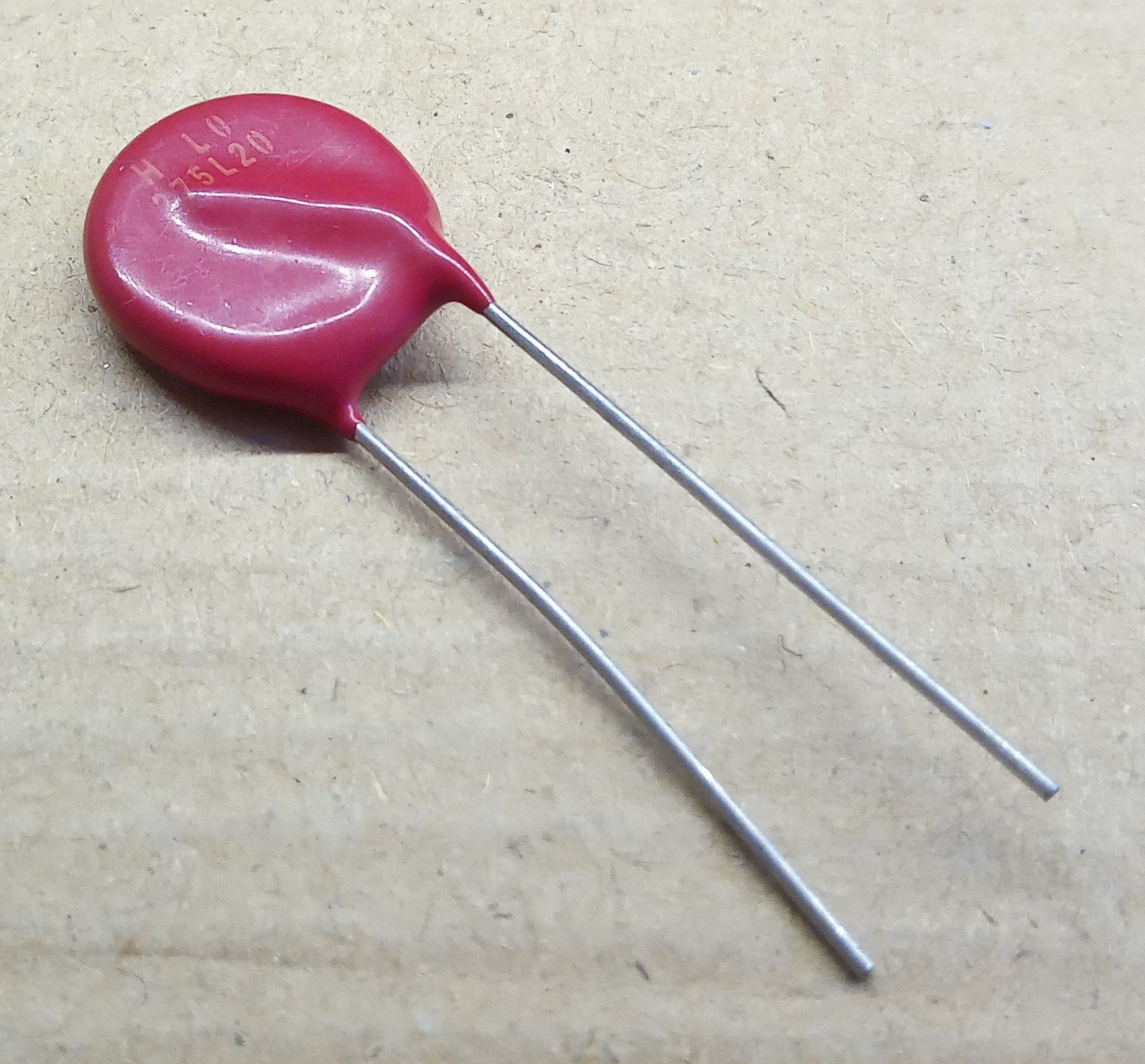 P275L20, varisztor Árwill Elektronic