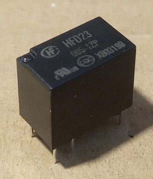 HFD23/005-1ZP relé, 5V, 1A