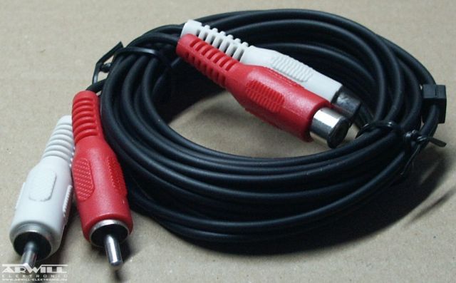 RCA hosszabbító kábel, 2,5m
